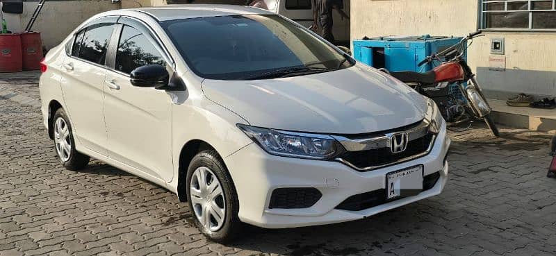 Honda City IVTEC 2023 1.2 manual transmission. 1