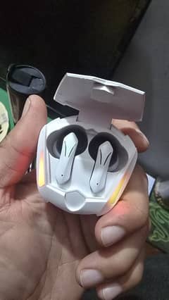 Gaming earbuds