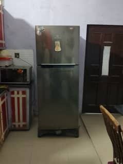 dawalance refrigerator with big size