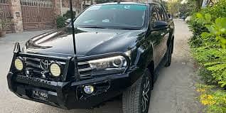 Civic Grande Land Cruiser Mercedes For Rent 5