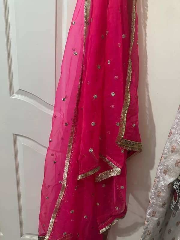 Maxi & Mehndi | Ladies Wedding Dresses For Sale (DEMANDING ARTICLE) 9