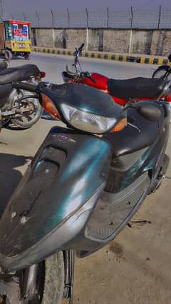 honda 49 CC lush condition scooty