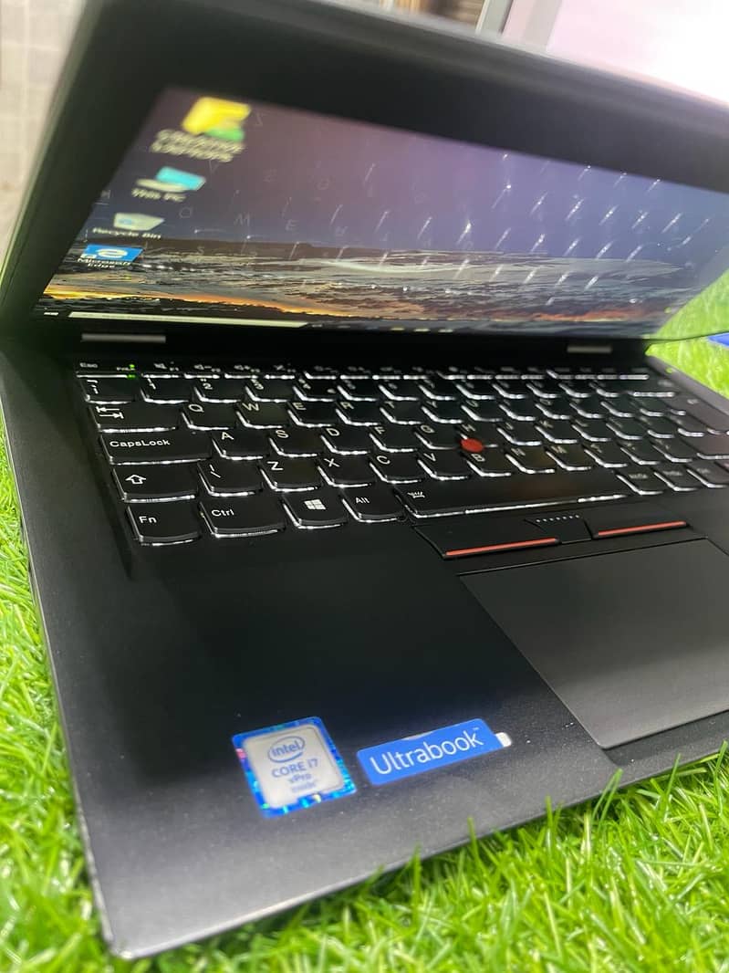 Lenovo Thinkpad X1 Yoga (Touch Screen) 7