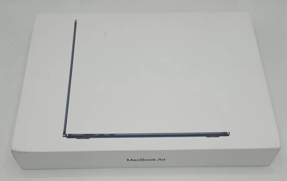 Apple MacBook Air 2024 M3 Chip 15Inch 16GB Ram/512GB SSD New Midnight 0