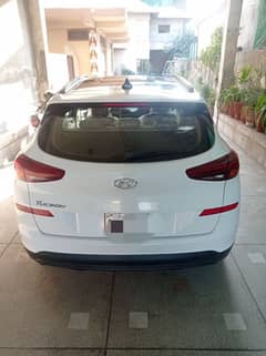 Hyundai Tucson FWD A/T GLS Sport