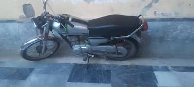 Honda 125 Madil 2007