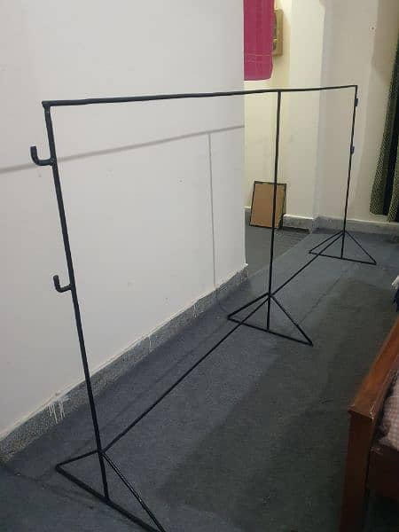 Hanging Clothes Stand Heavy Material 3