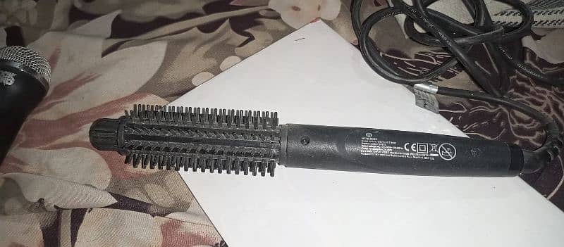 hair straightner good condition 3