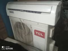 TCL Split 1 ton good condition for sell