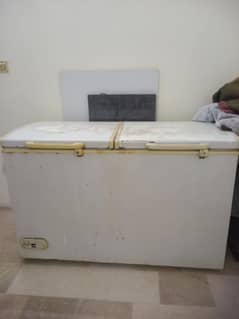 Running condition deep freezer