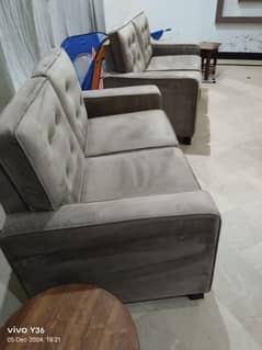 7 seater sofa set slightly used