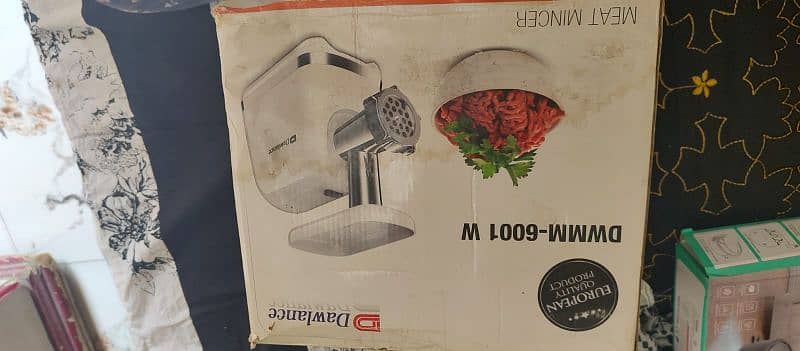 Dawlance Meat mincer DMWW-6001w 1