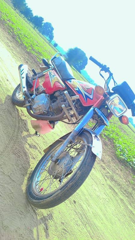 Honda CG 125 , Red Color , Lush Condition 100 % Orignal 0