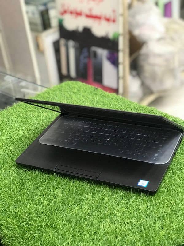 Dell latitude 5401 i7 9th generation H 8gb ram 256gb 2gb Nvidia card 3