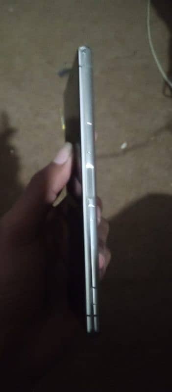 I am selling my phone Sony Xperia 5 2