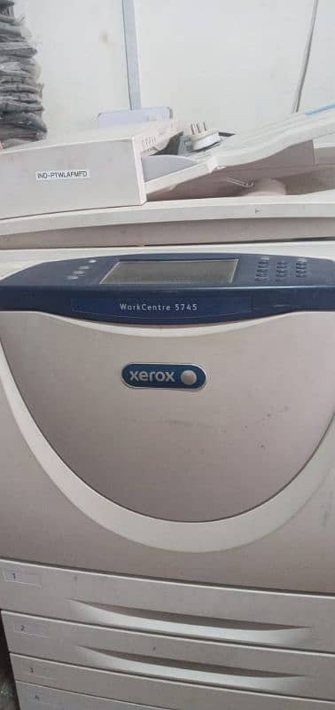 Xerox 5745 photocopier and printer 2