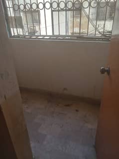 3 Bed DD flat 1500 sqrfet old flat marble floor in DHA phase 2 ext. 0322.5996882.