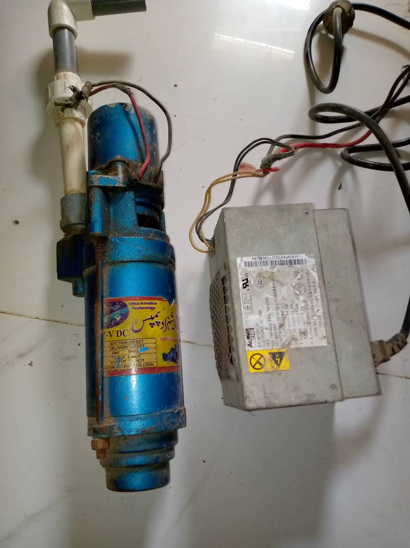 12 volt water pump good condition 0