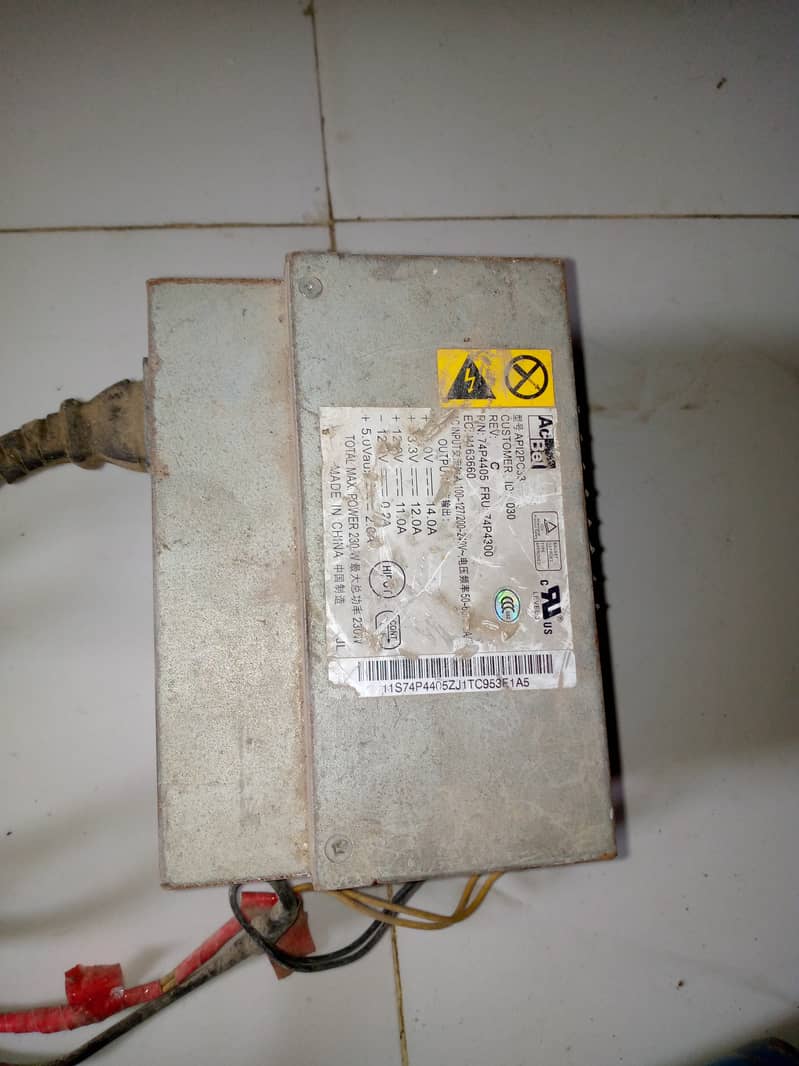 12 volt water pump good condition 5