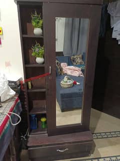 mirror and decoration stand