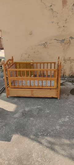 BABY CRIB & BED (2 in 1) FOR SALE.