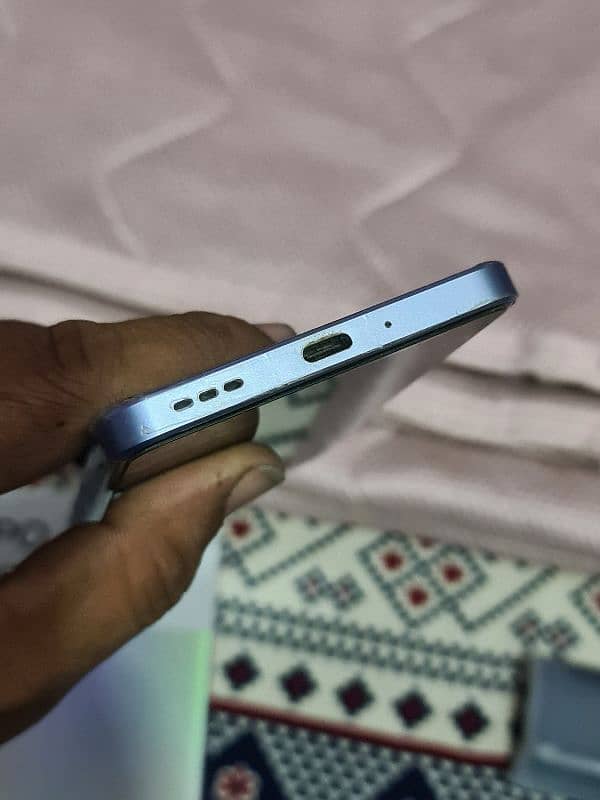 Oppo Reno 11F Lush Condition 4