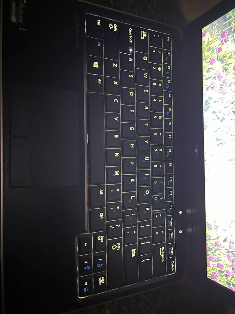 Dell Latitude E7240  Core i7 4th Generation Blacklight keyboard Awesom 4