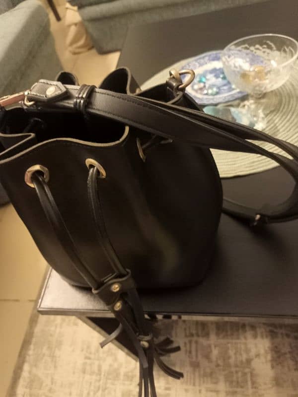 black colour handbag 2