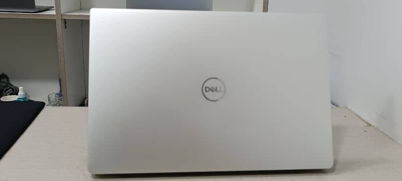 Dell XPS 13 9390 ci7 8th gen 1080p 5