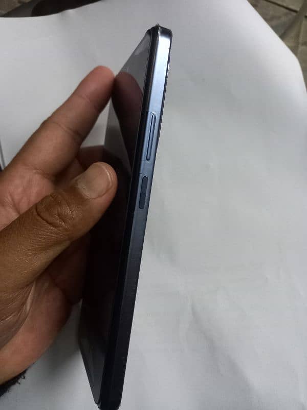 infinix Hot 40 8+8 Ram 256 GB Memory for sale 5