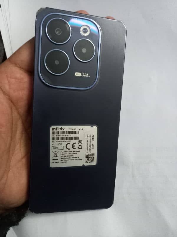 infinix Hot 40 8+8 Ram 256 GB Memory for sale 6