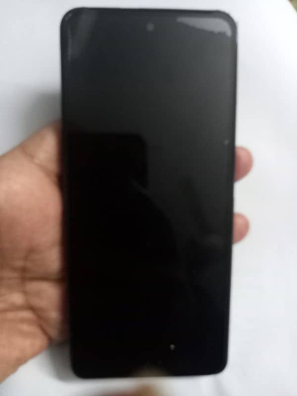 infinix Hot 40 8+8 Ram 256 GB Memory for sale 7