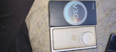 vivo v30 e 5g  8 256