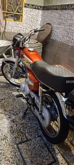 honda 125 dabul Saman ke Sath all ok he