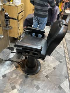 Salon chairs for urgent sale only serious person contact us