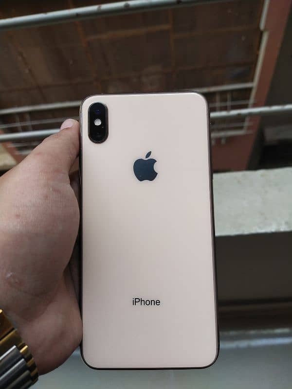 iphone xsmax 256gb pta approve 4