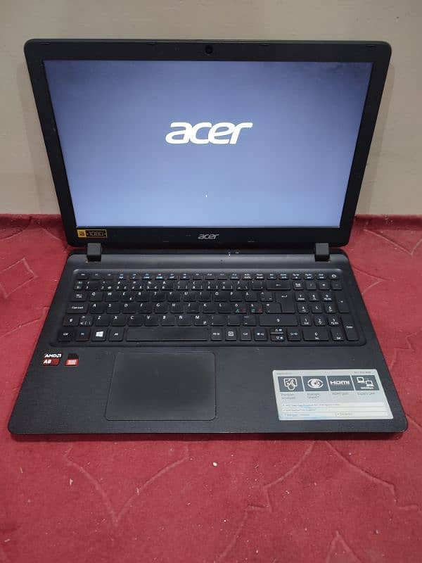 Lenovo Aspire ES-15: 8 GB DDR3 Ram/256 GB SSD. 0