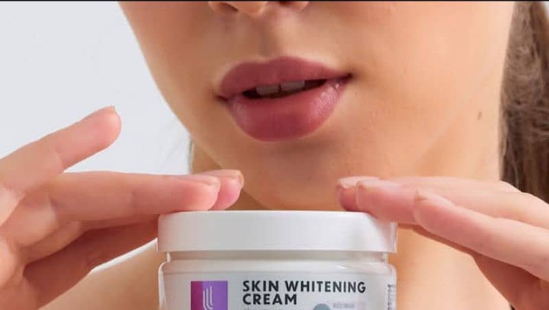 Organic Whitening Glow Face Cream 1