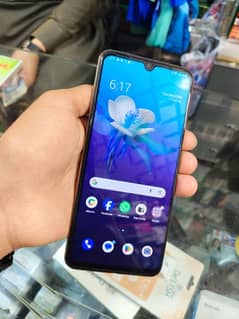 Vivo V20 white color