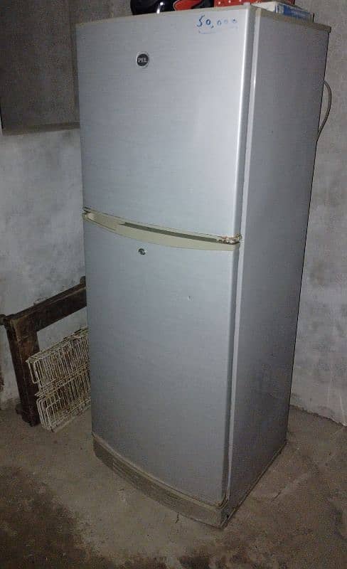 PEL Medium Refrigerator to Sell 3