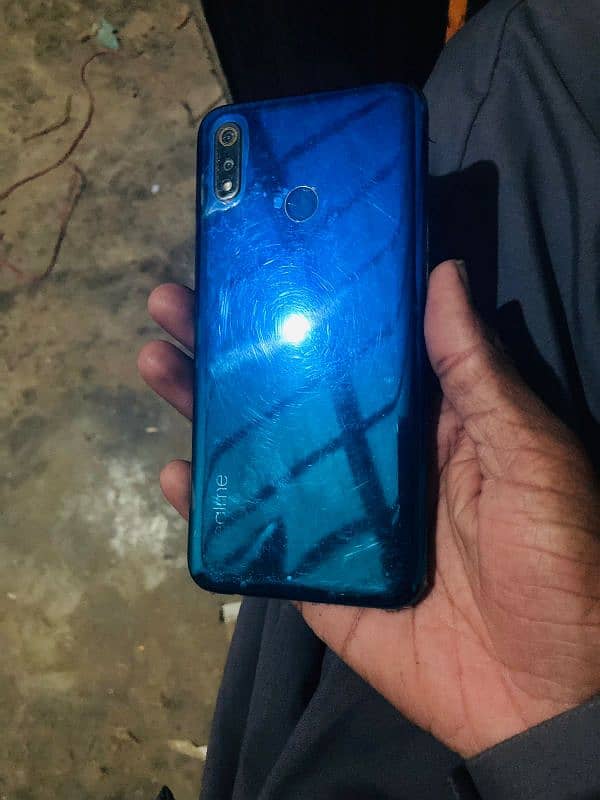 Realme 3 4 64gb 0