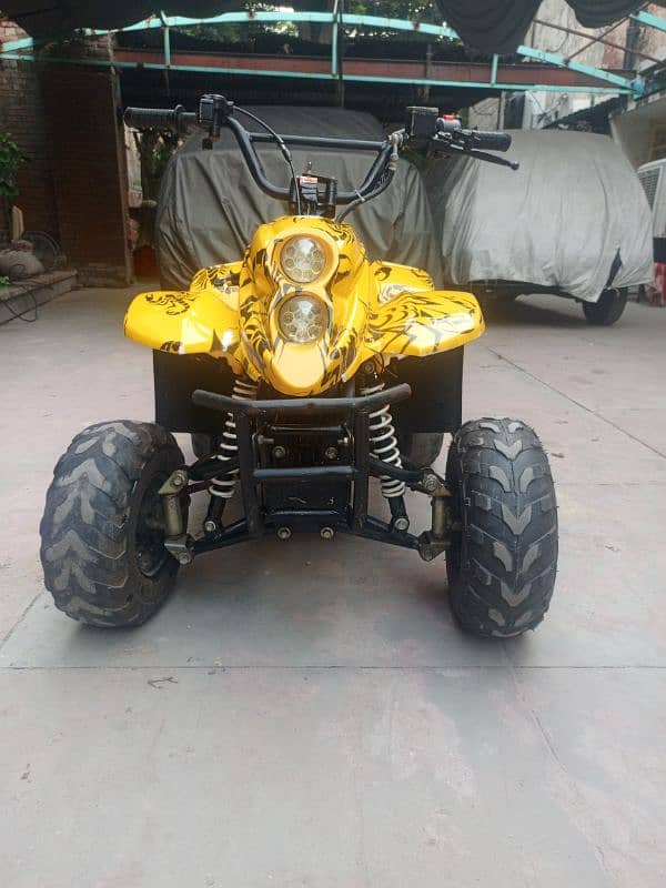 atv quad bike just like new 3