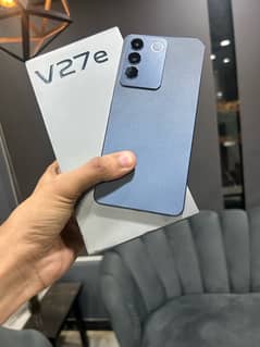 Vivo V27e complete box 10/10 full warranty