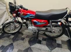 Honda 125 Red colour