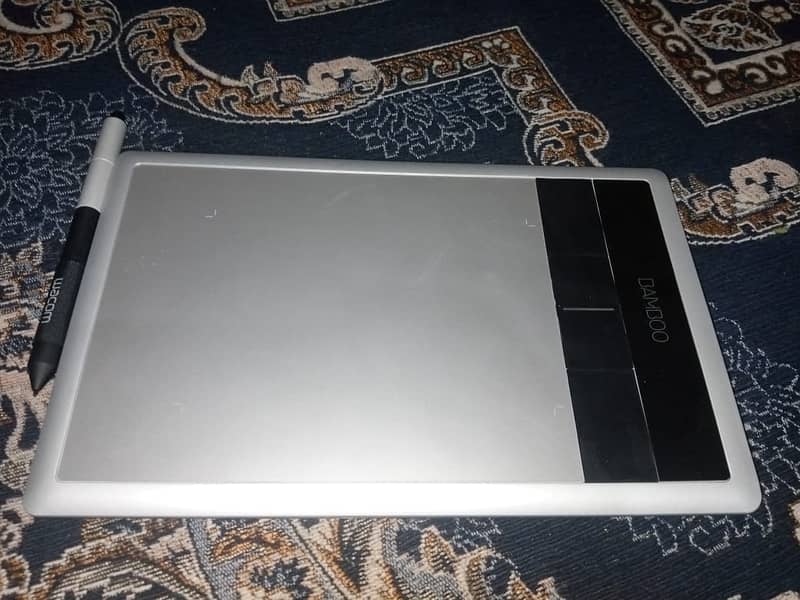 Canon Canoscan LiDe 220 Scanner 2