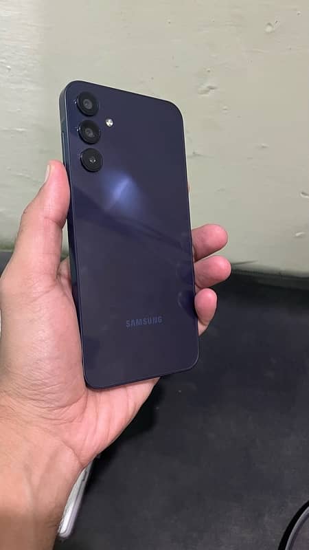 SAMSUNG A15 for sale 10/10 with box charger 2