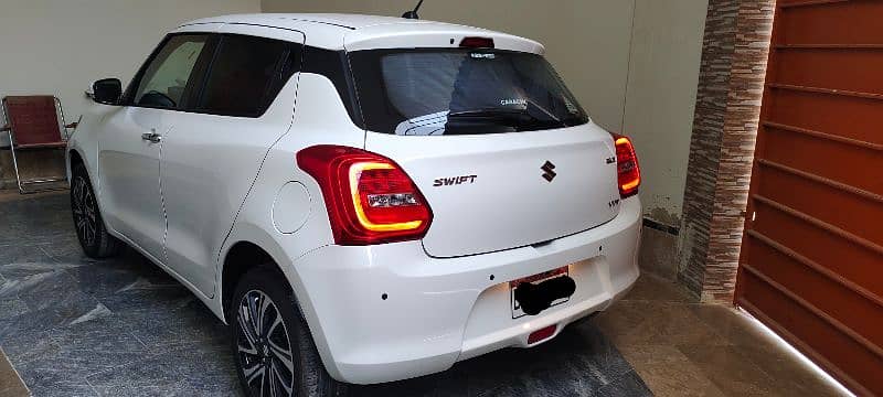 Swift Glx June 2024 First Owner (on my name) Full Option White Color 1