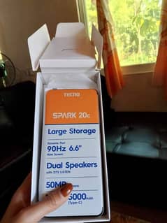 Spark 20C 8gb/128gb full box 10/10