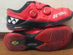 Badminton Shoes ( indoor) Yonex