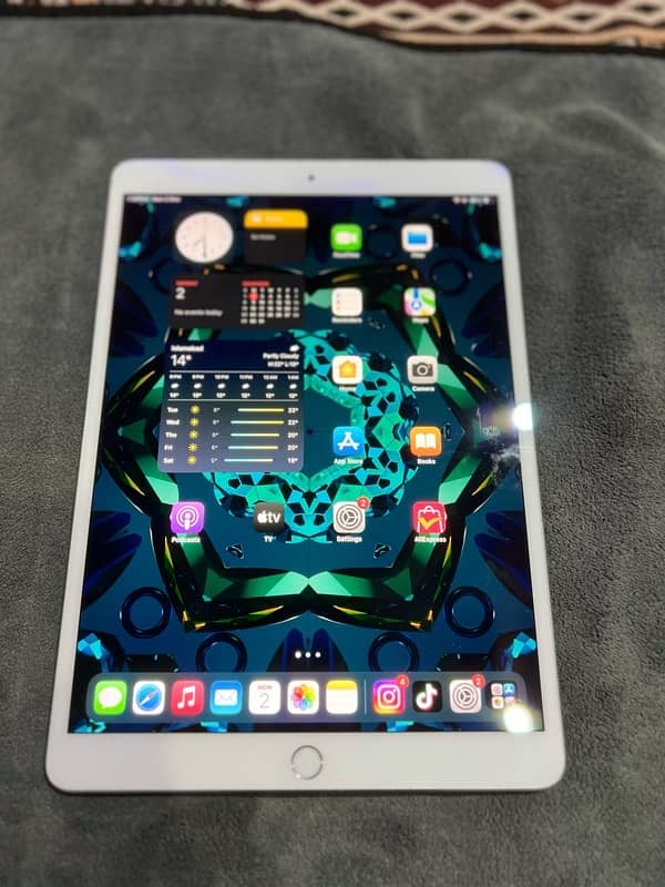 Exchange IPAD PRO 2017 10.5 inch 120hz. 7